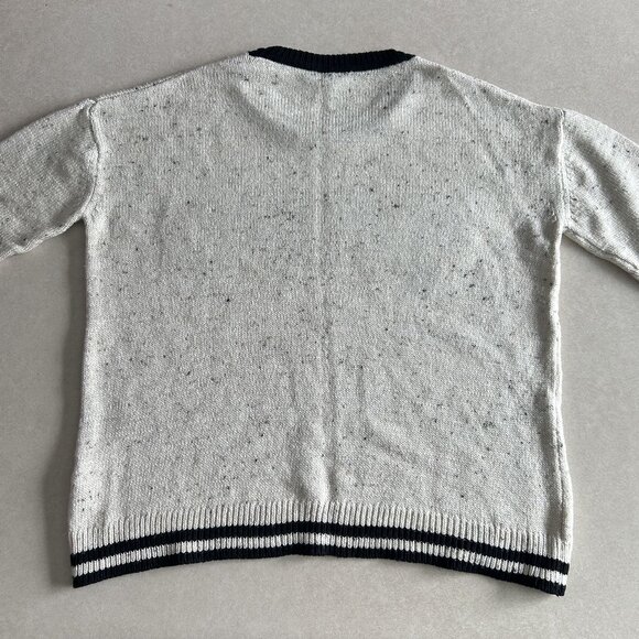 Topshop Genius Sweater ASO Taylor Swift and Demi Lovato - Picture 4 of 9